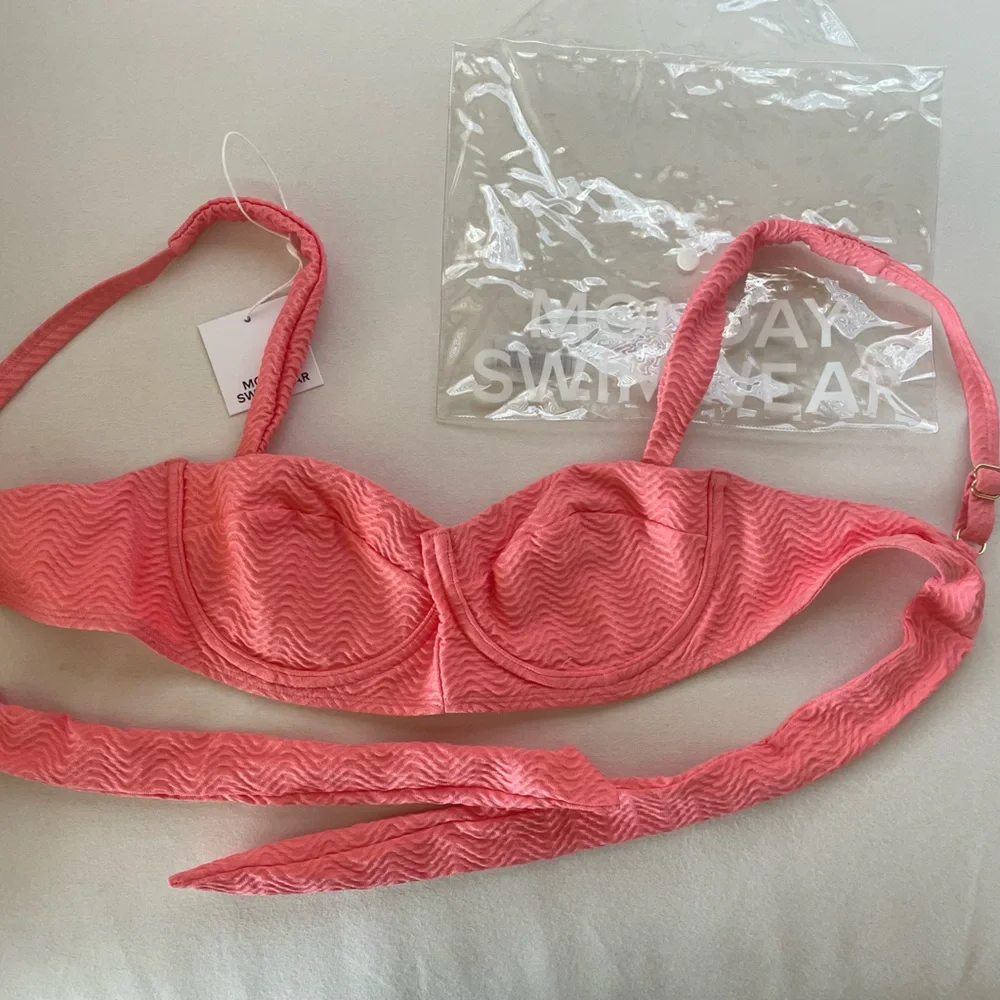 Monday Swimwear, BRAND NEW, Pink, Clovelly Top